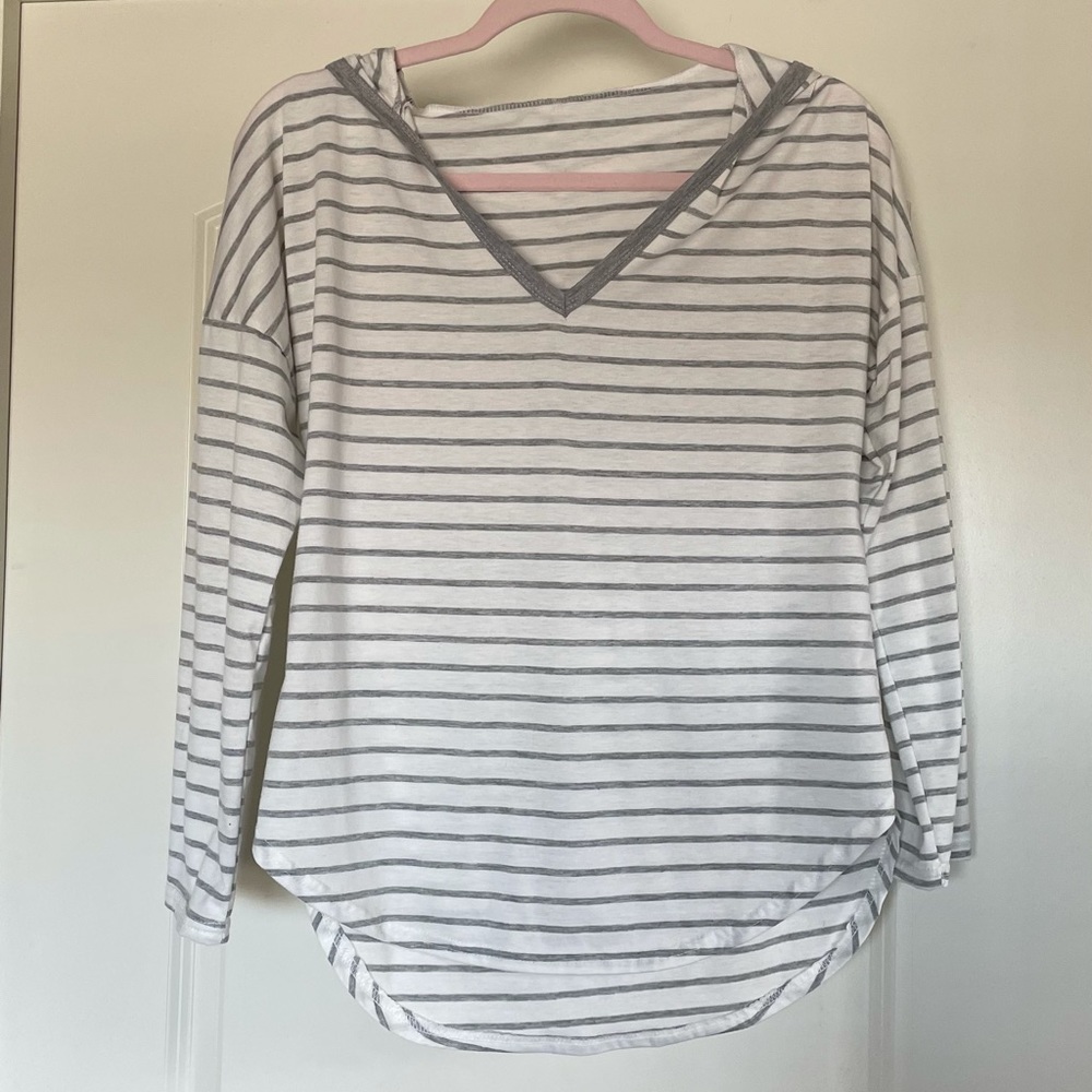 Long sleeve hooded shirt